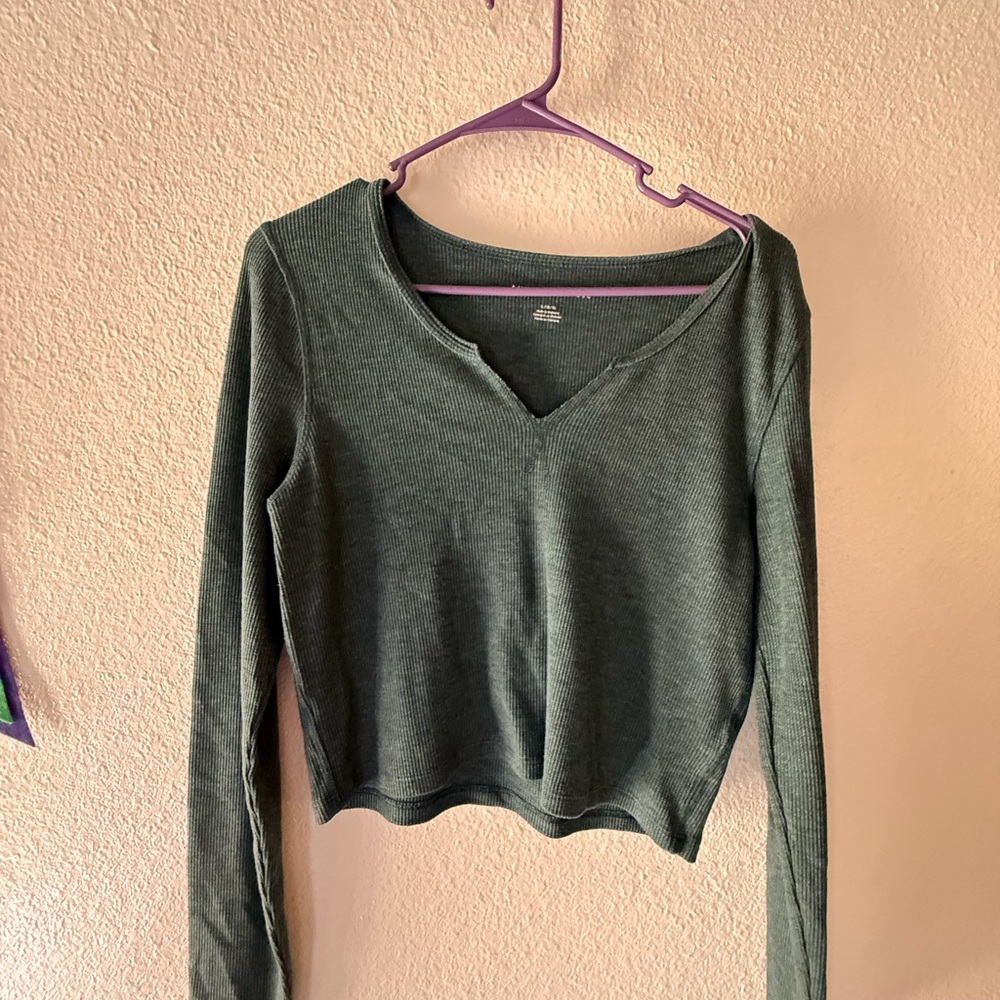 American Eagle Outfitters Olive Green Ribbed V-Neck Long Sleeve Top